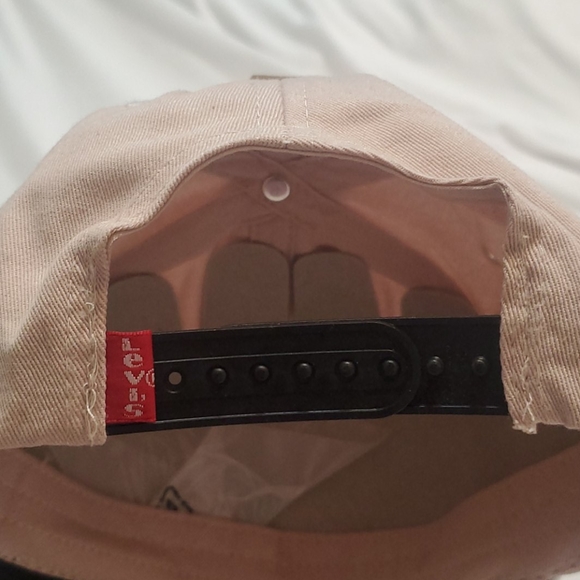 LEVI'S hat - Picture 3 of 5